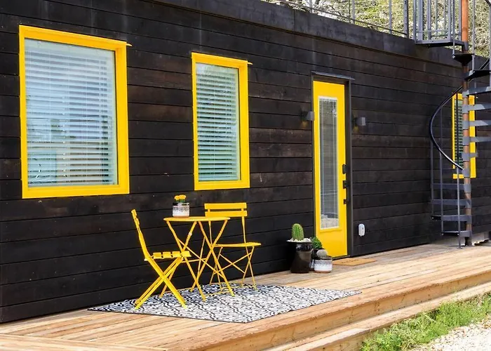 New The Yellow Beacon-Luxury Shipping Container