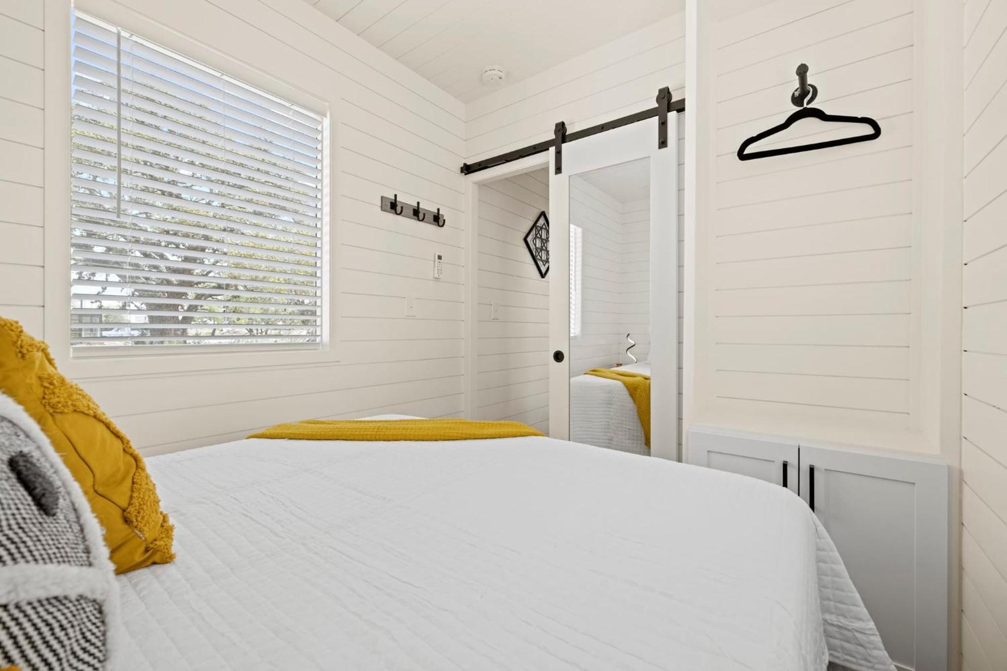 New The Yellow Beacon-luxury Shipping Container * Fredericksburg